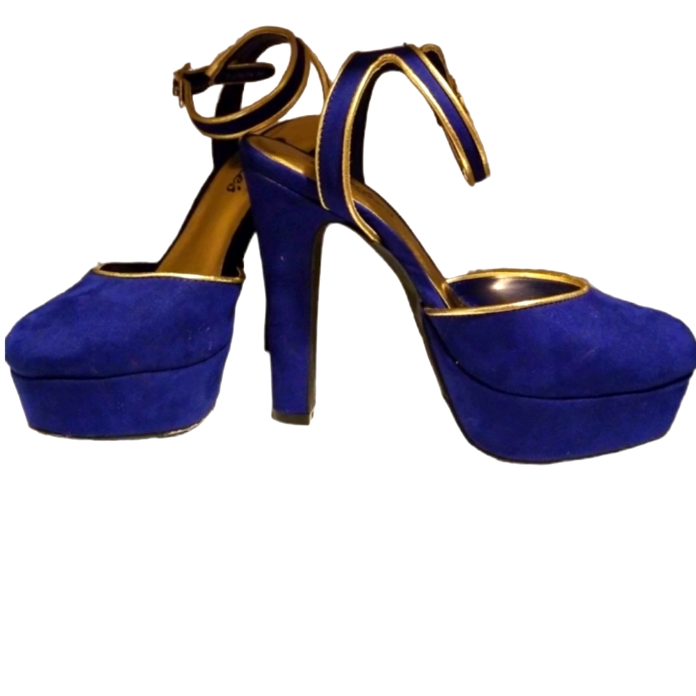 Pump suede Heels